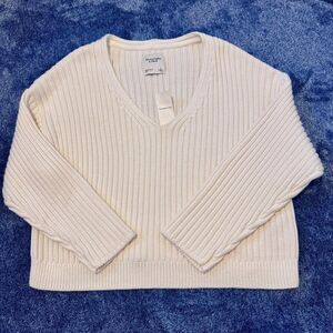 Abercrombie & Fitch Women’s White Boxy Cotton Blend V-Neck Sweater NWT Small